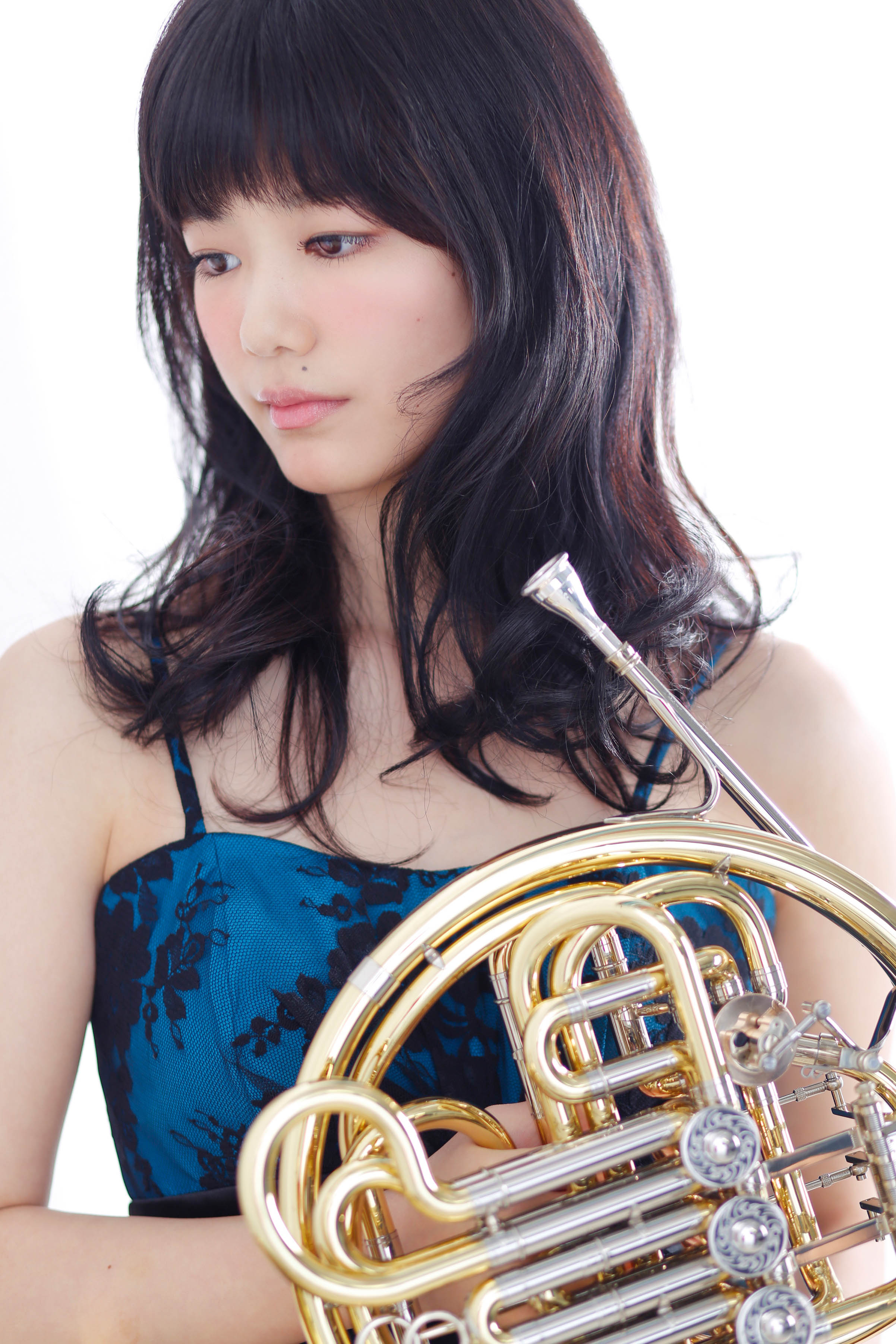 女性音楽家のプロフィール写真　プロフィール撮影