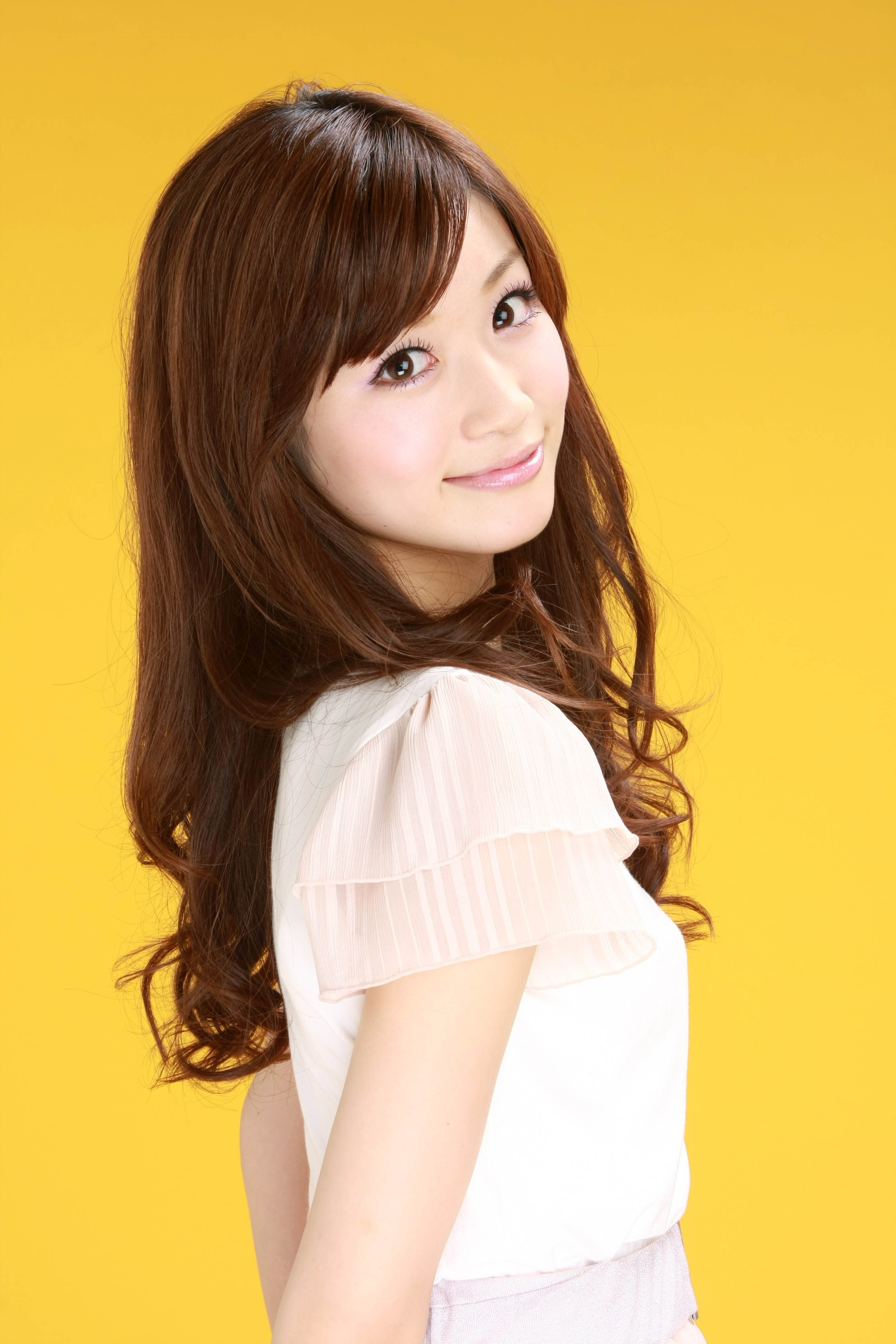 お出かけヘアメイク　パーティー前にメイクアップ