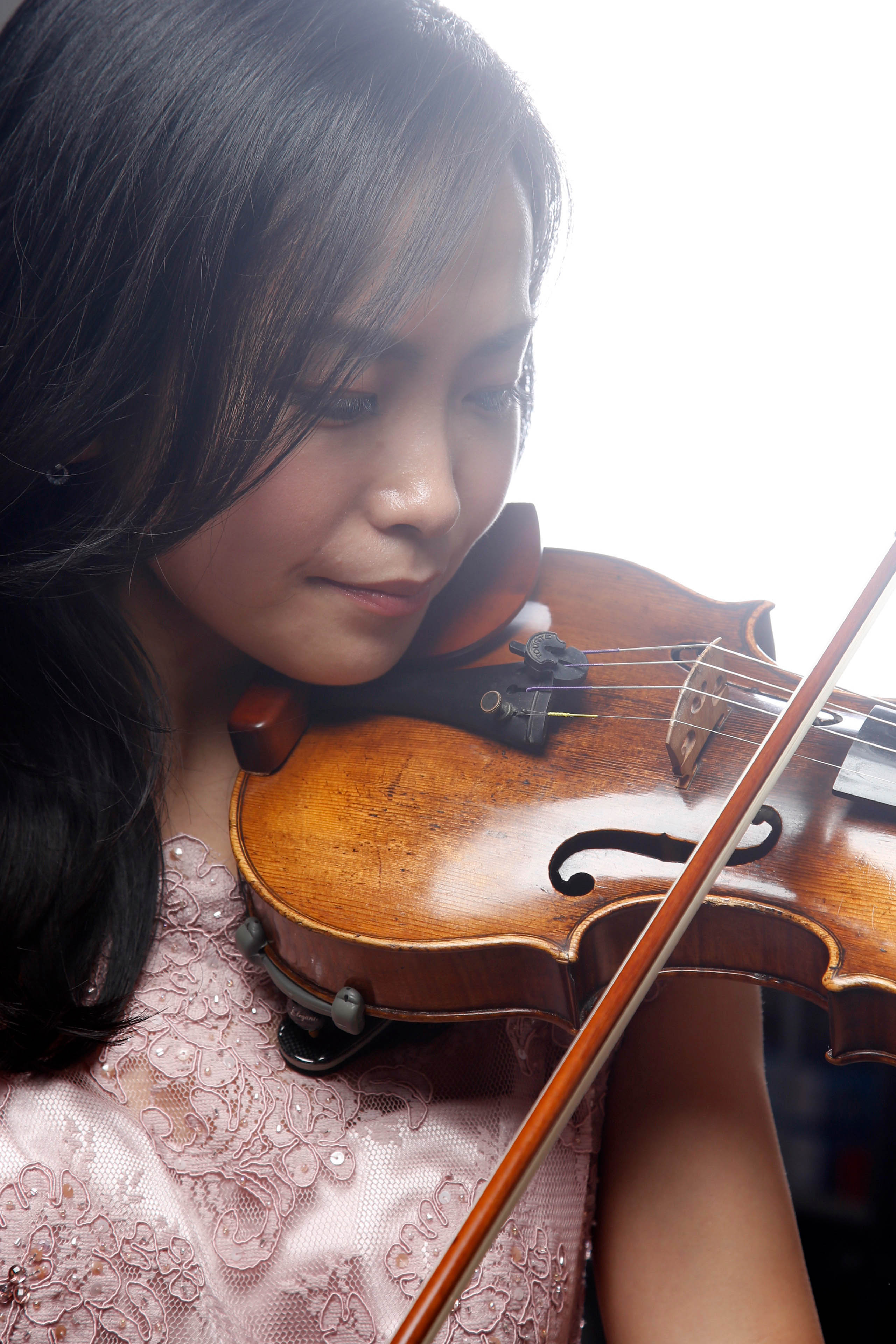 女性音楽家のプロフィール写真　プロフィール撮影