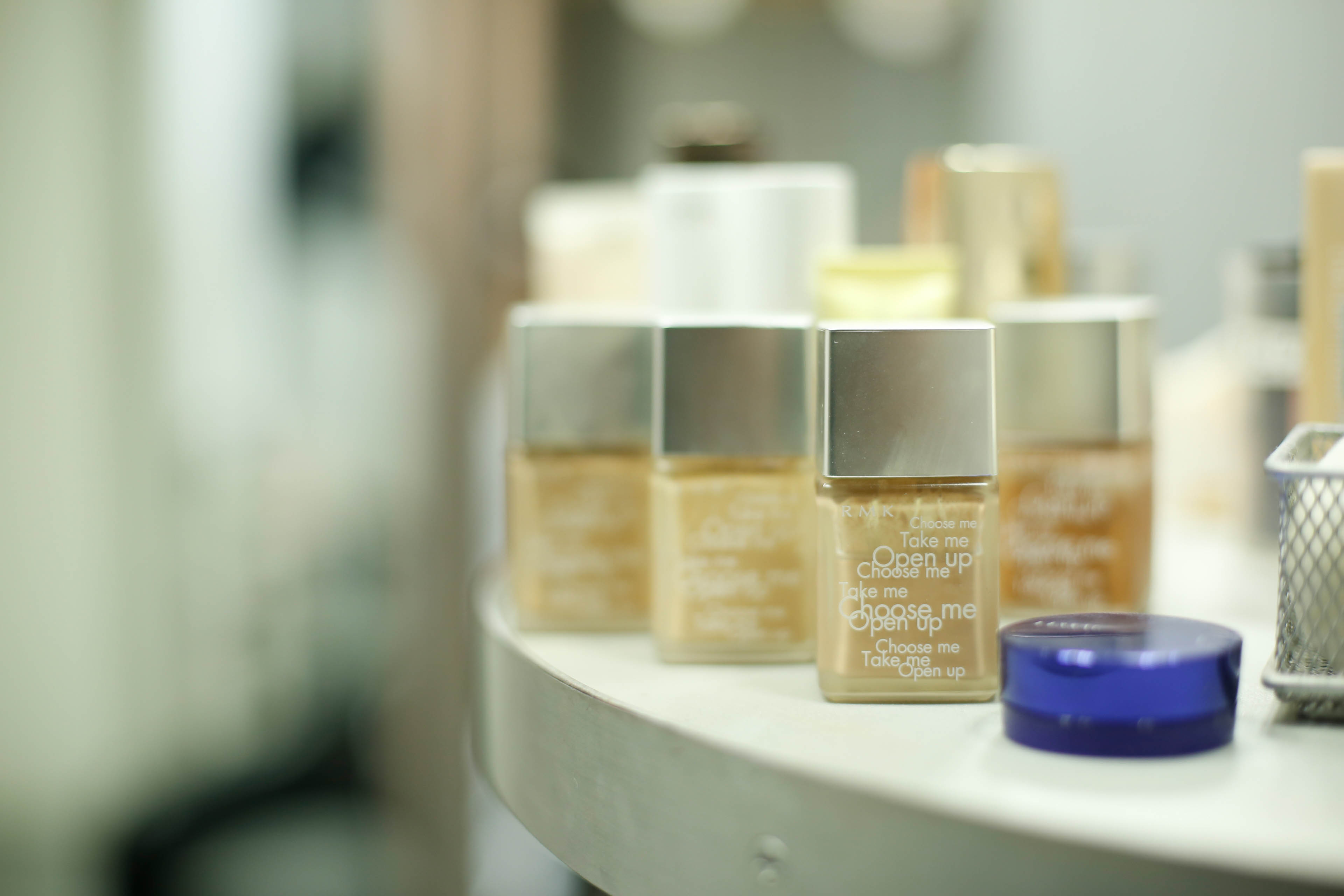 タクミジュンメイクアップサロン　風景　コスメ