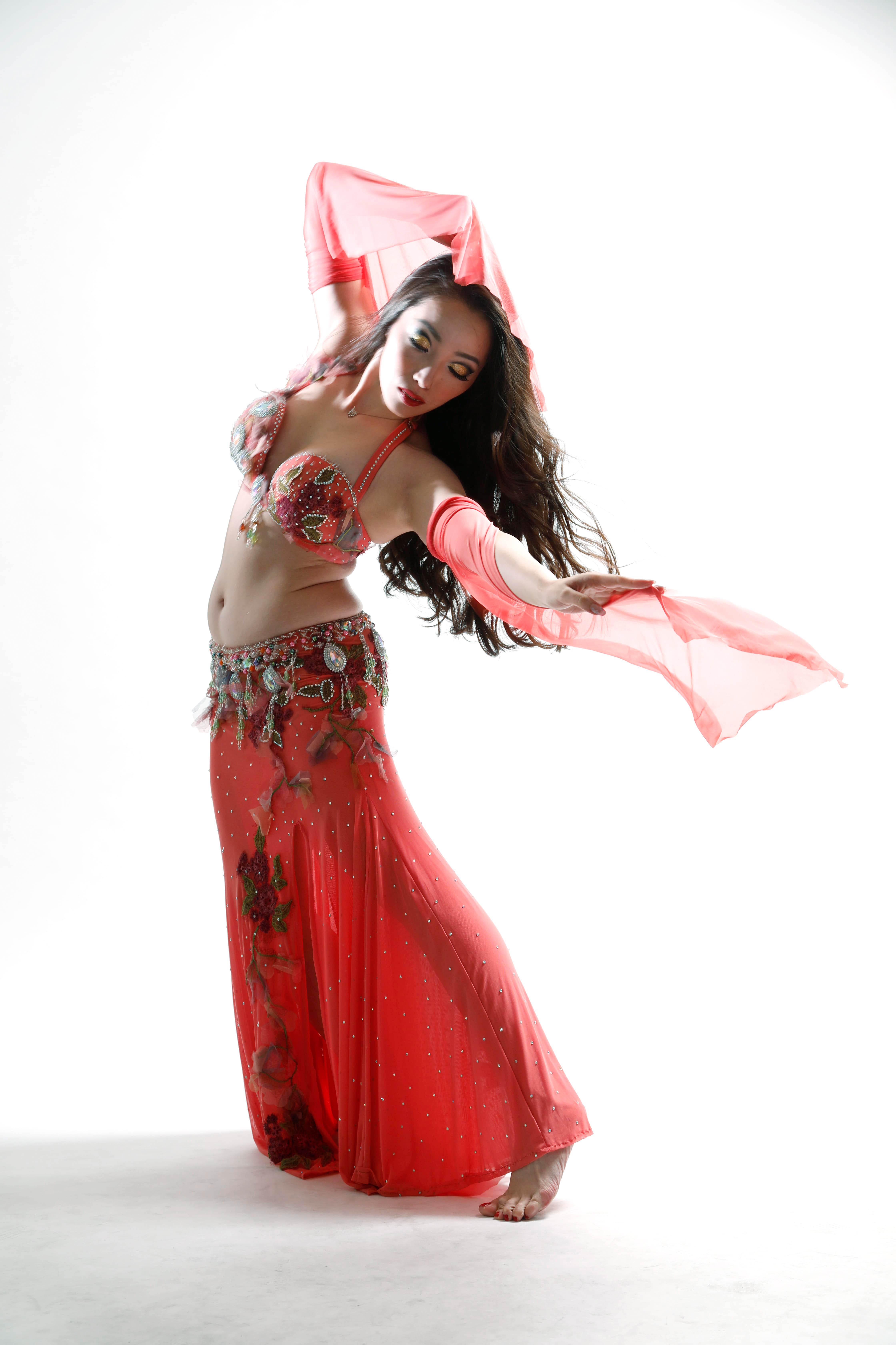 Newダンサーフォト　　作品性を高めたプロフィール写真です　スタジオ撮影