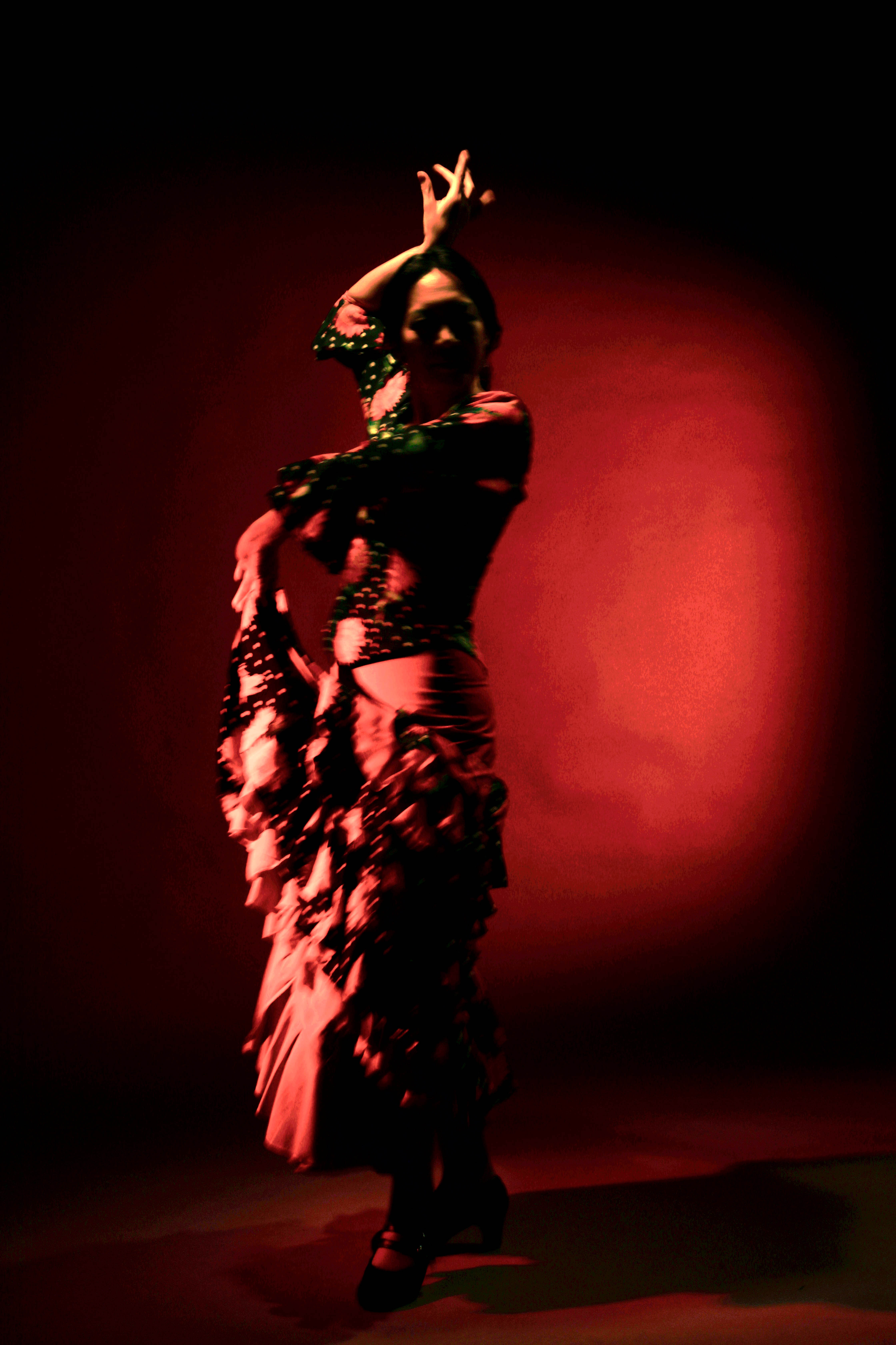 Newダンサーフォト　　作品性を高めたプロフィール写真です　スタジオ撮影