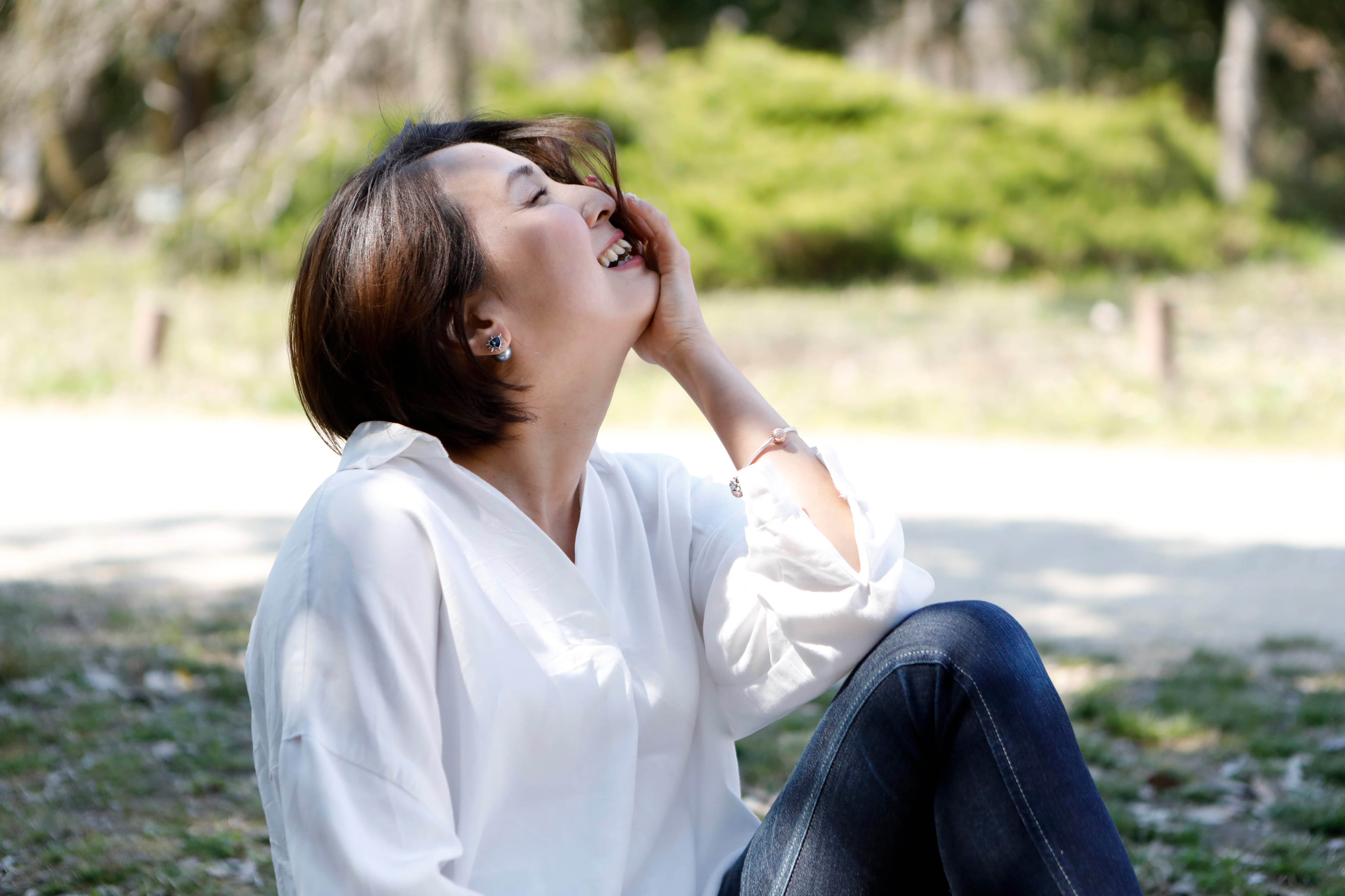 大人女子ポートレート　　作品性を高めたプロフィール写真です　さわやか