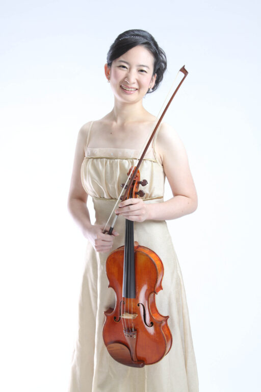 女性音楽家のポートレート　プロフィール撮影