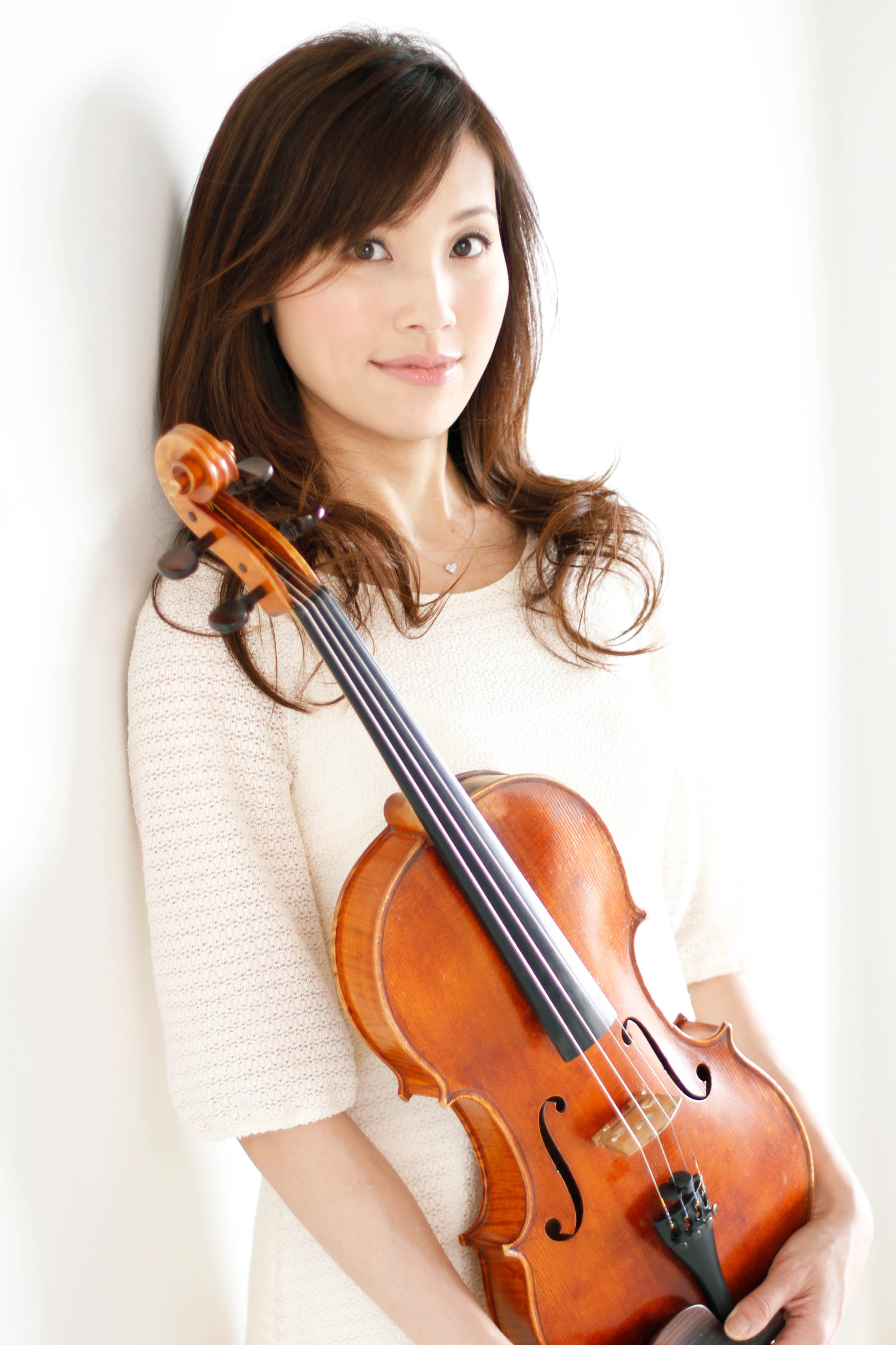 女性音楽家のポートレート　プロフィール撮影　