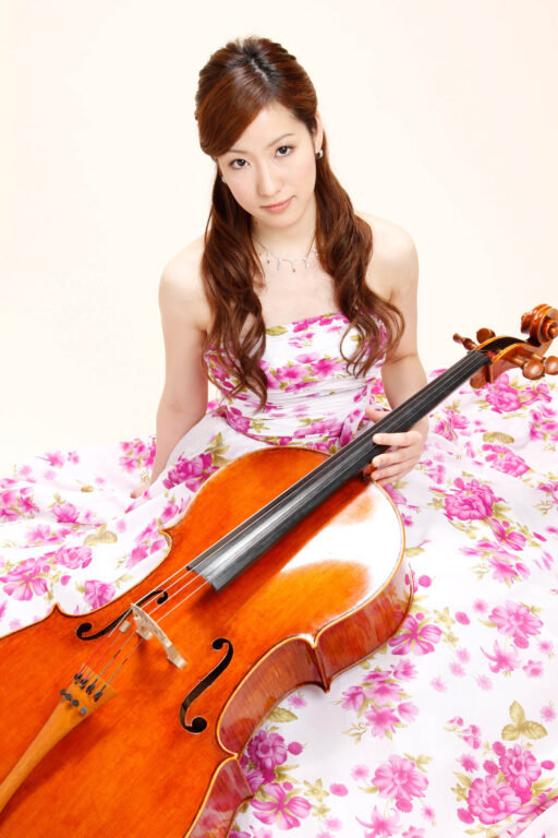 女性音楽家のポートレート　プロフィール撮影