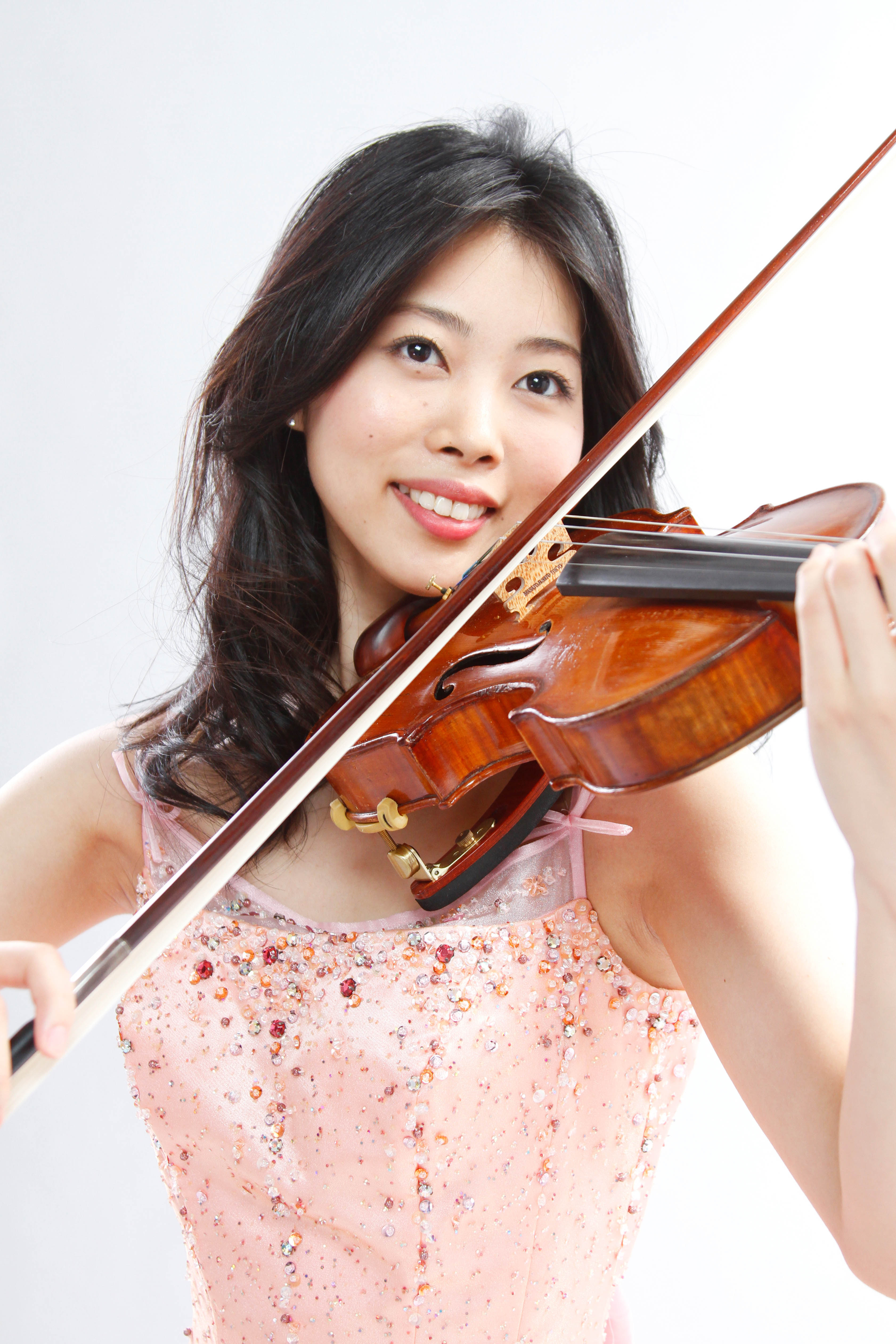 女性音楽家のポートレート写真　プロフィール撮影