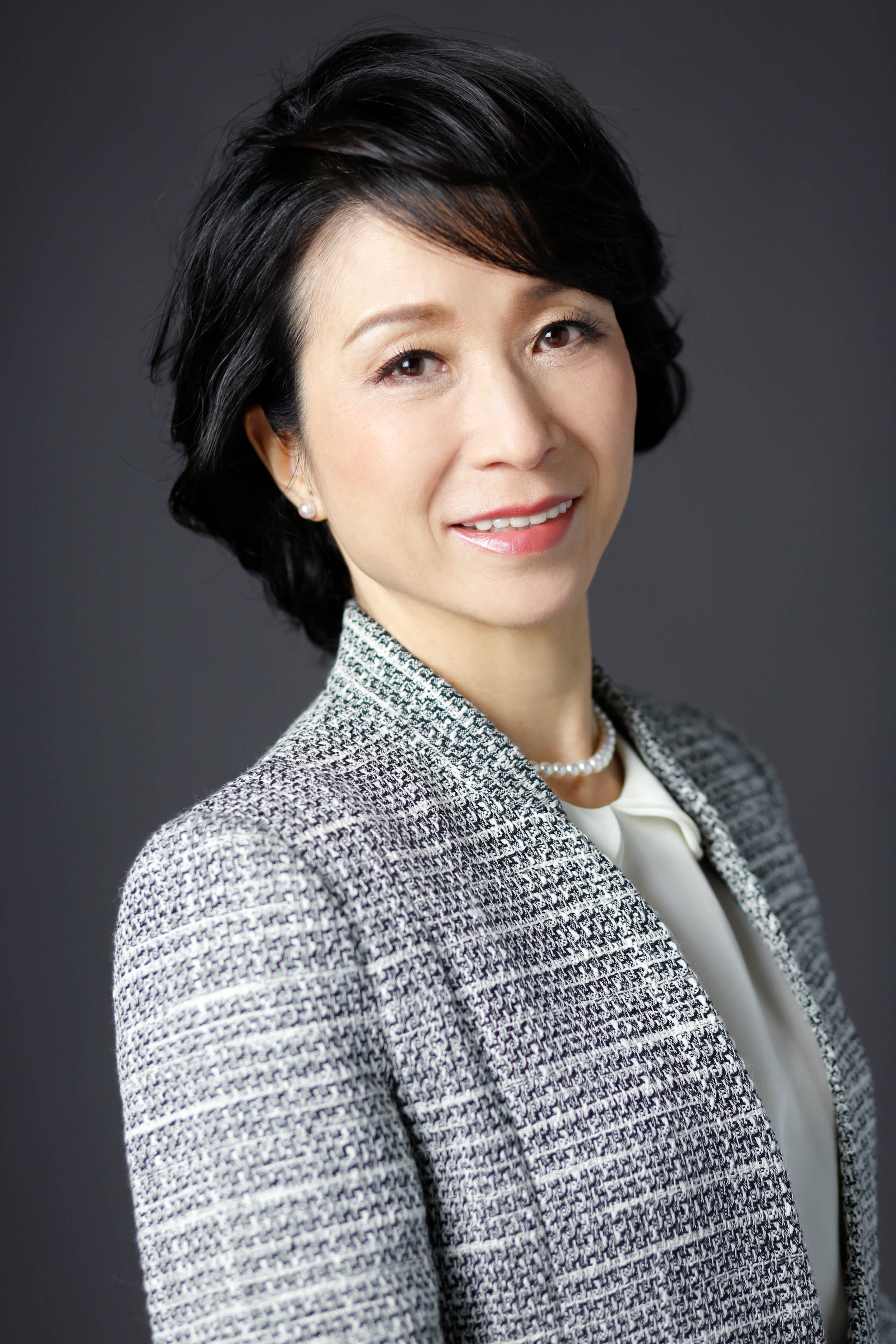 女性音楽家のポートレート写真　プロフィール撮影