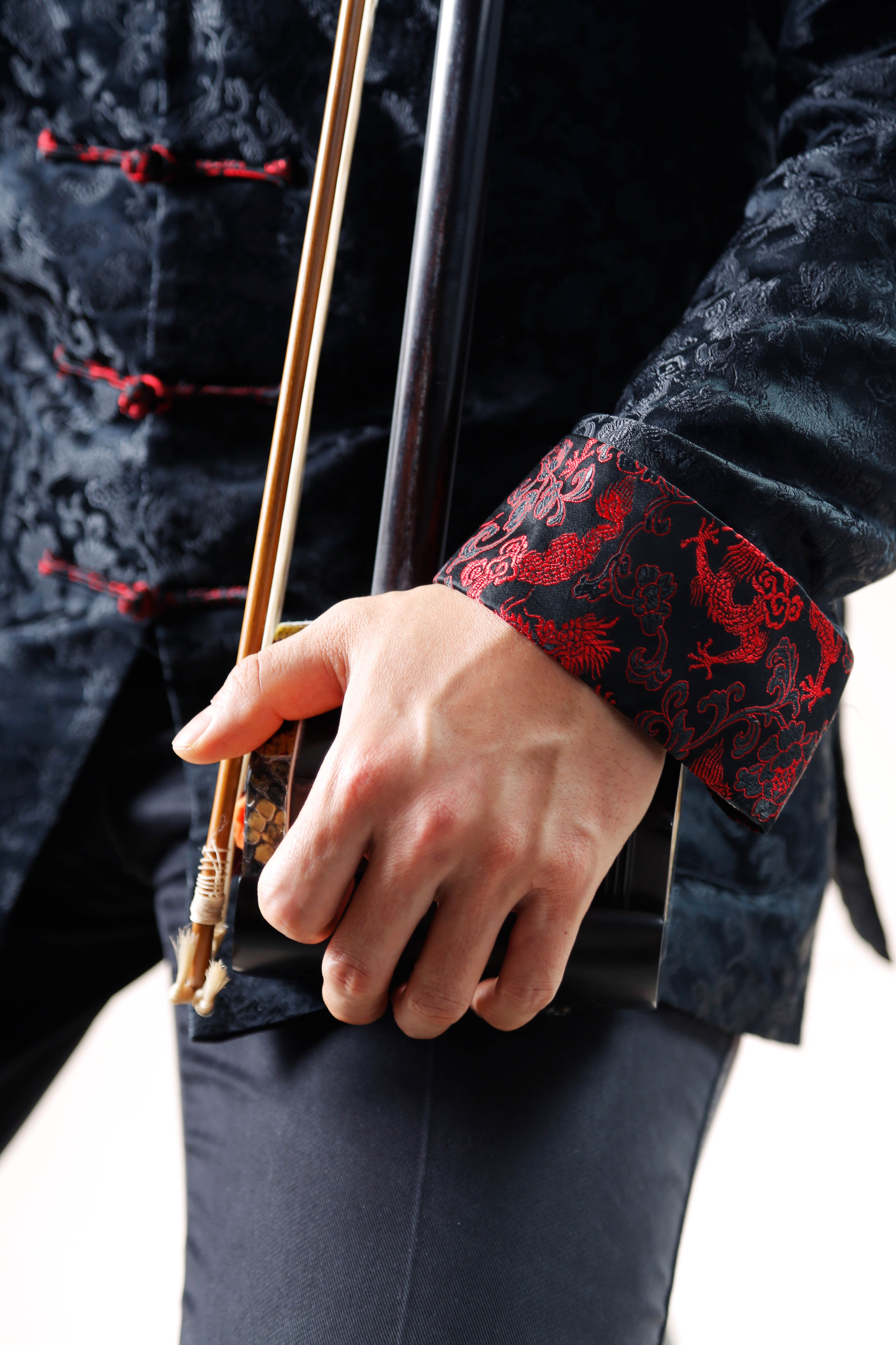 男性音楽家のポートレート写真　プロフィール撮影