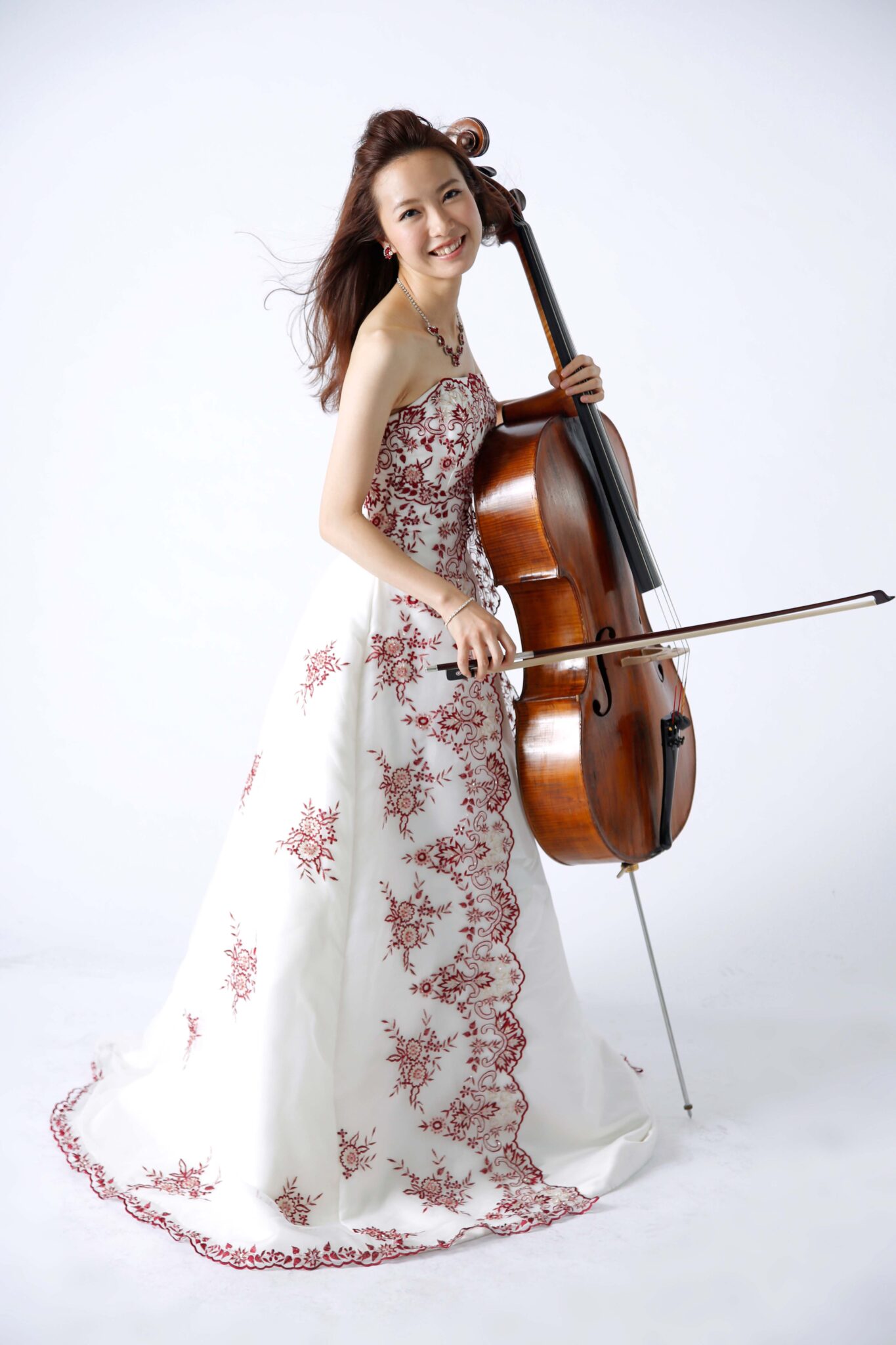 女性音楽家のポートレート写真　プロフィール撮影