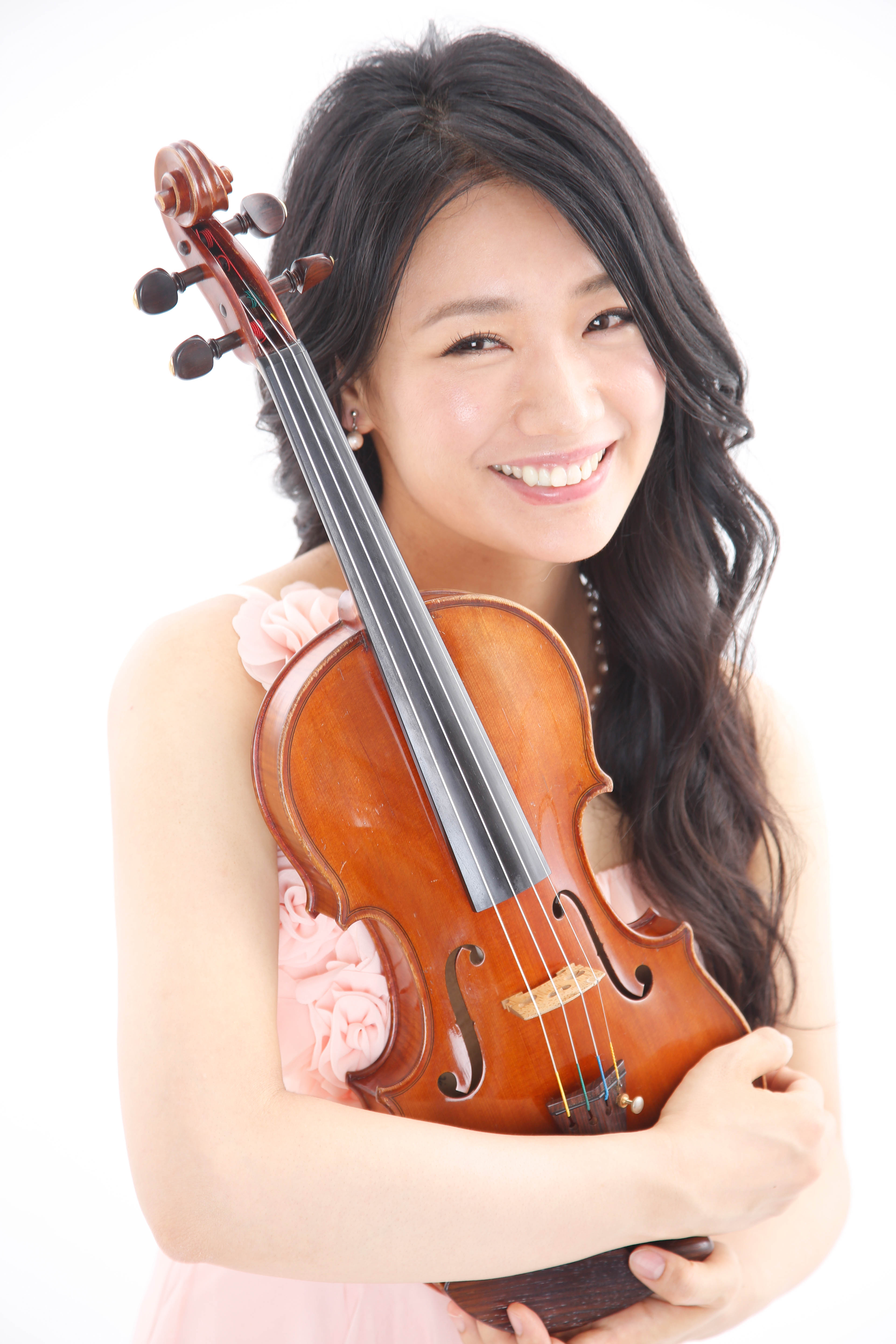 女性音楽家のポートレート写真　プロフィール撮影