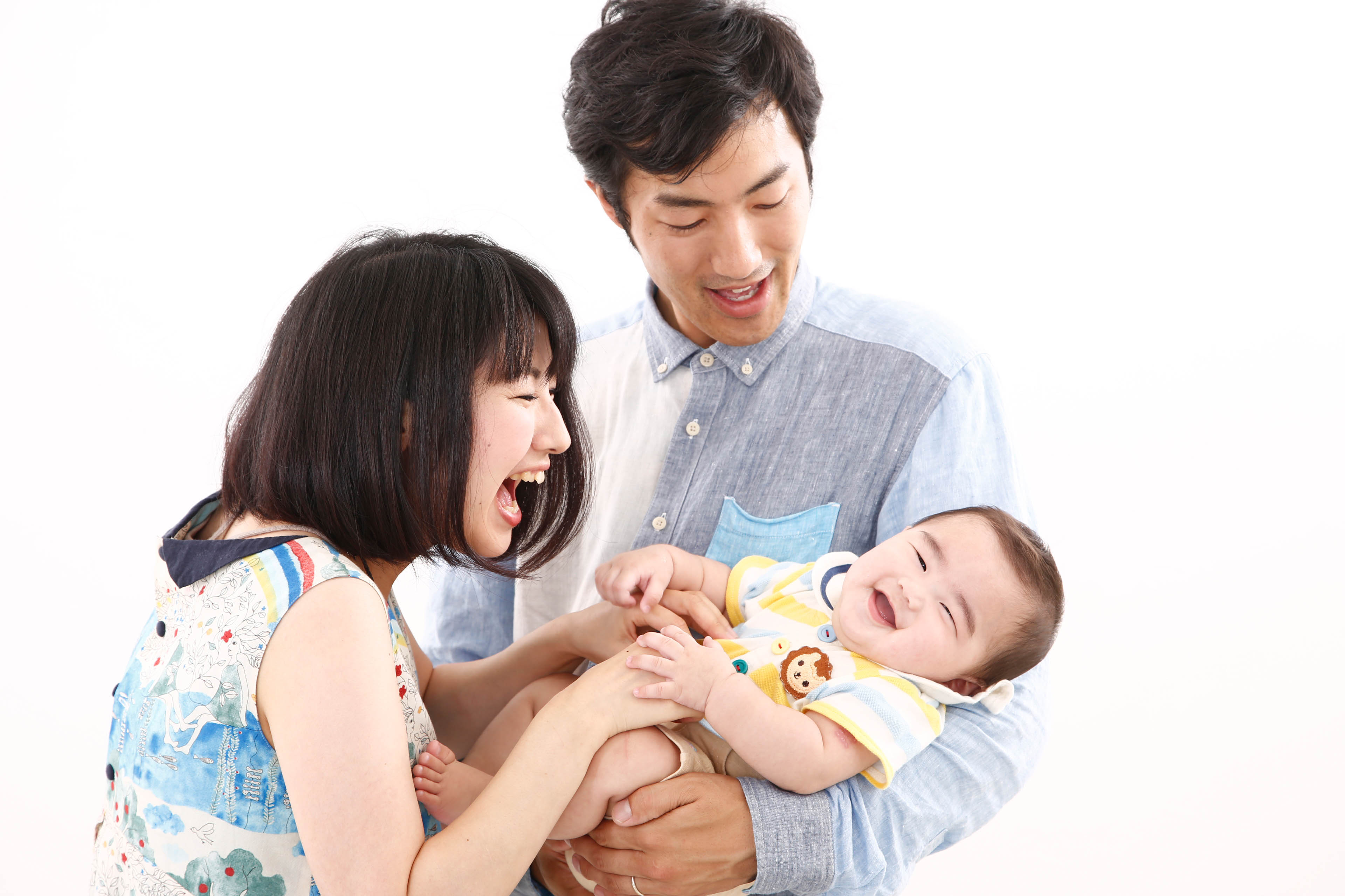 ファミリーフォト　家族で記念に写真撮影