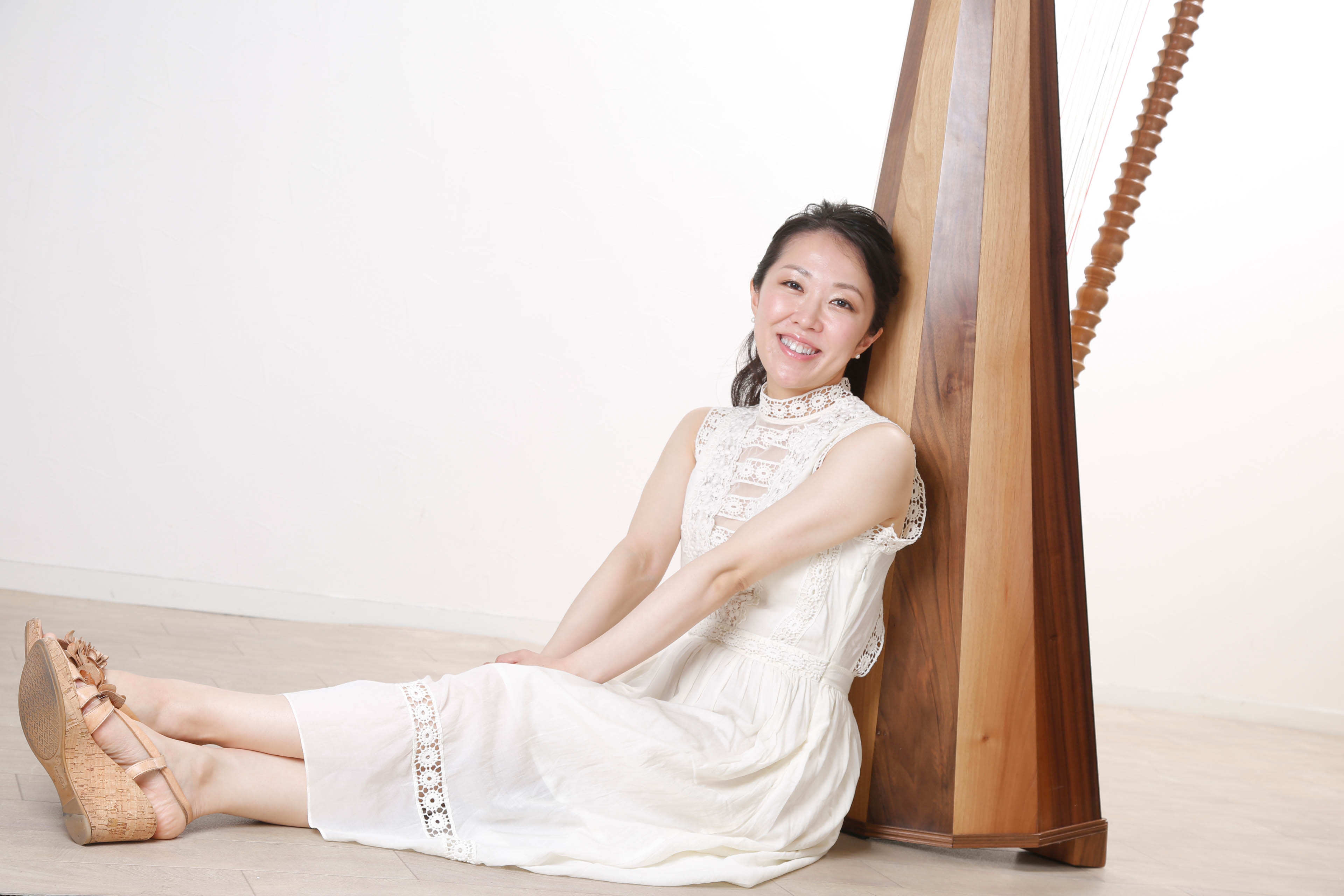 女性音楽家のポートレート写真　プロフィール撮影