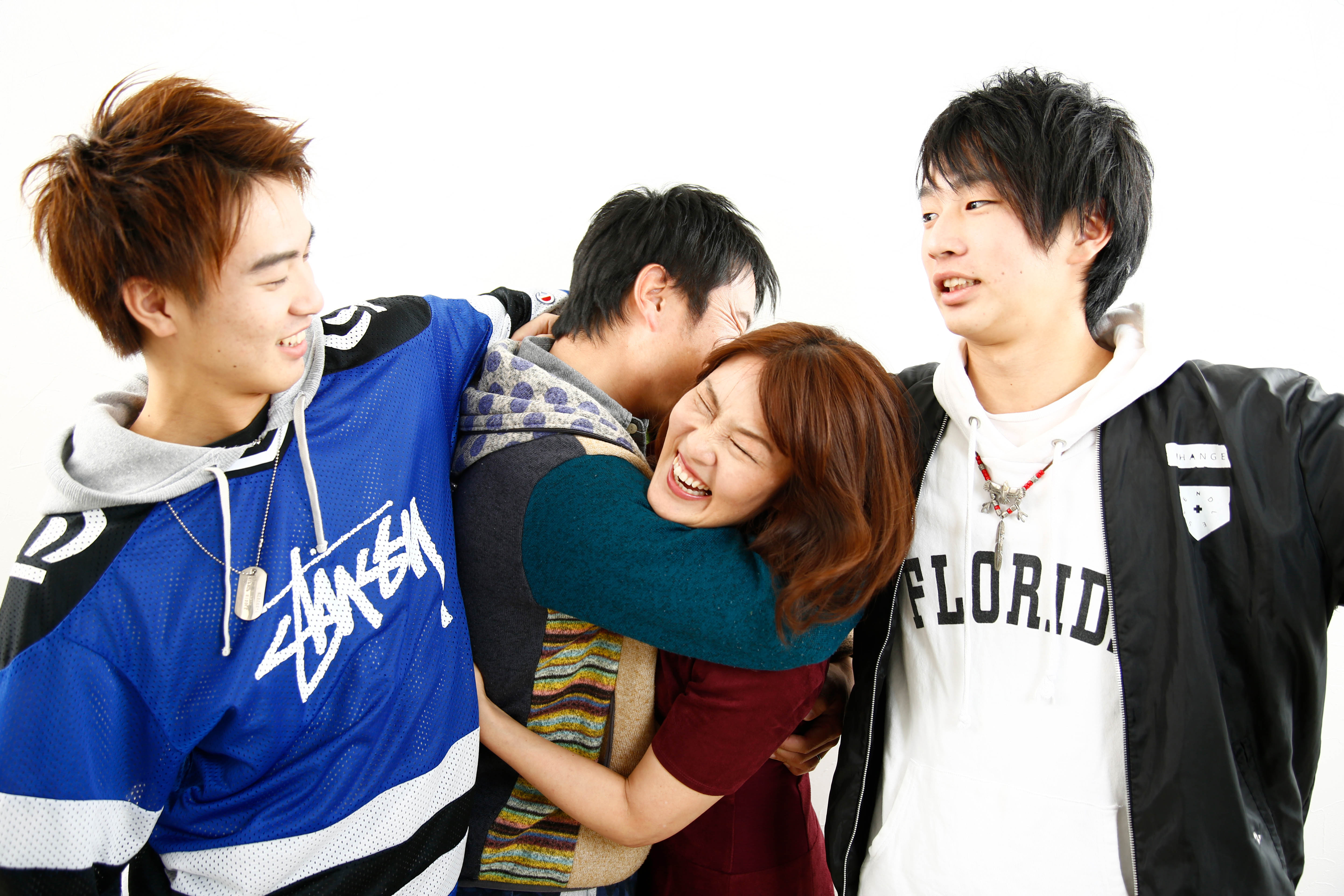 ファミリーフォト　家族で記念に写真撮影