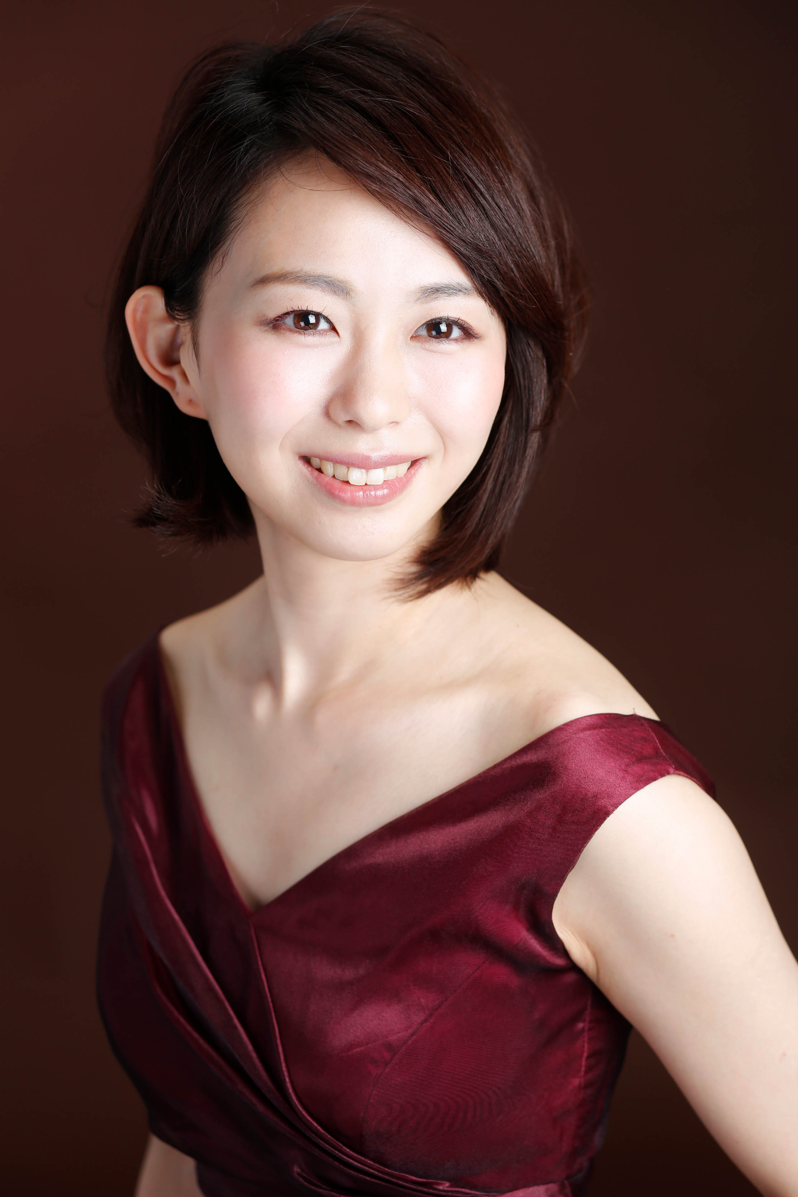 女性音楽家のポートレート写真　プロフィール撮影