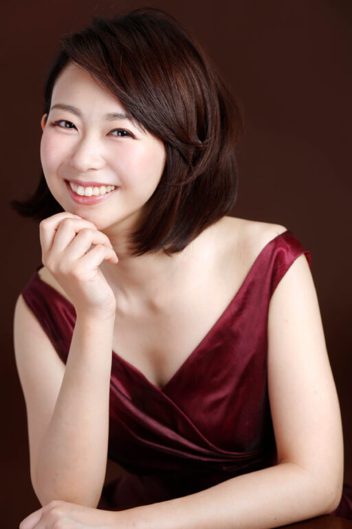 女性音楽家のポートレート写真　プロフィール撮影