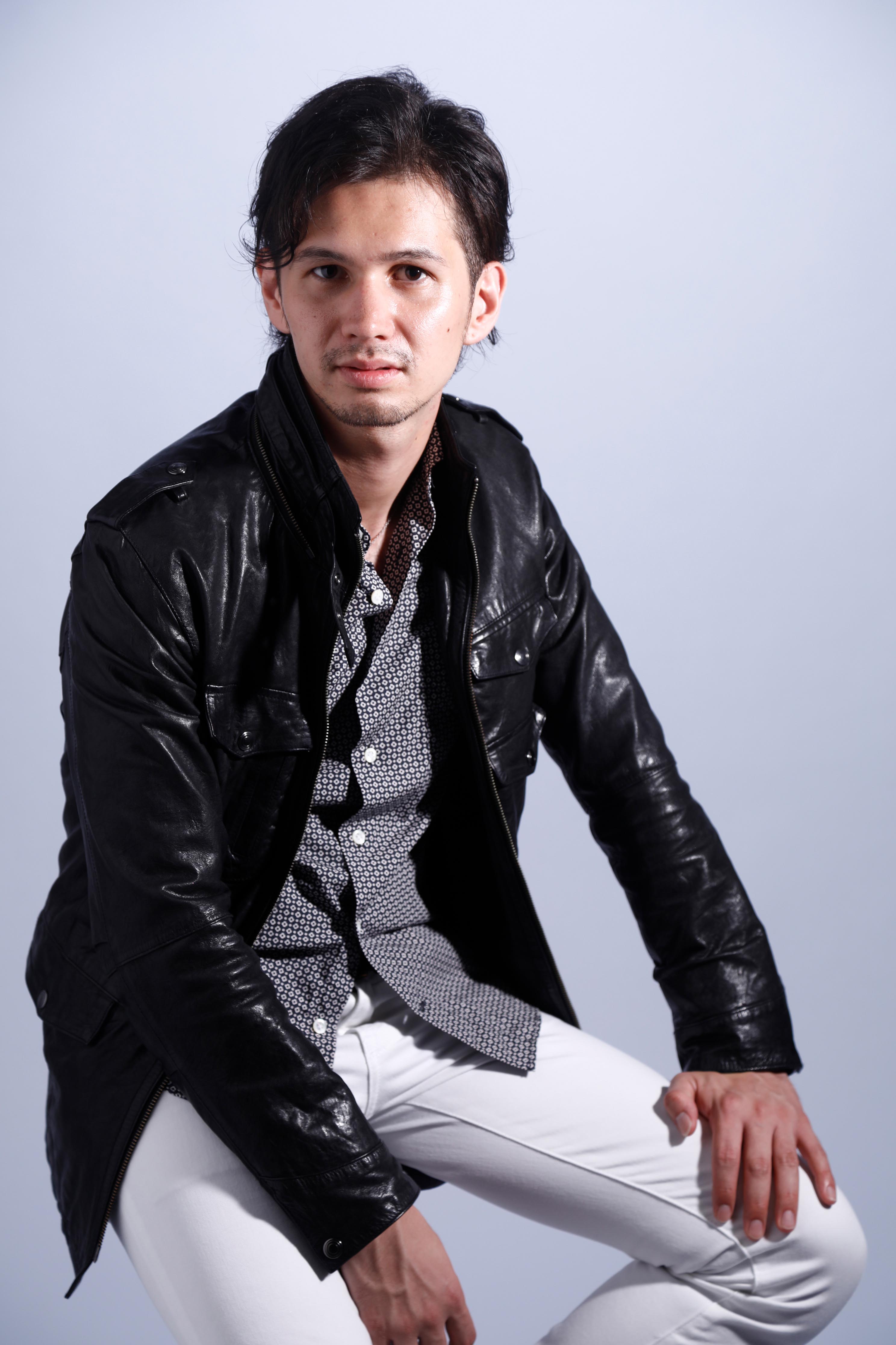 メンズON・OFF　男性ポートレート撮影　スタジオで