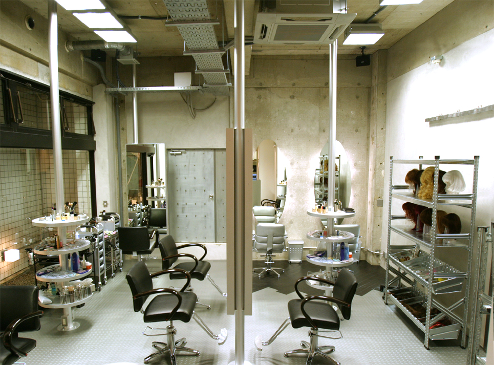 タクミジュンメイクアップサロン南青山店内観