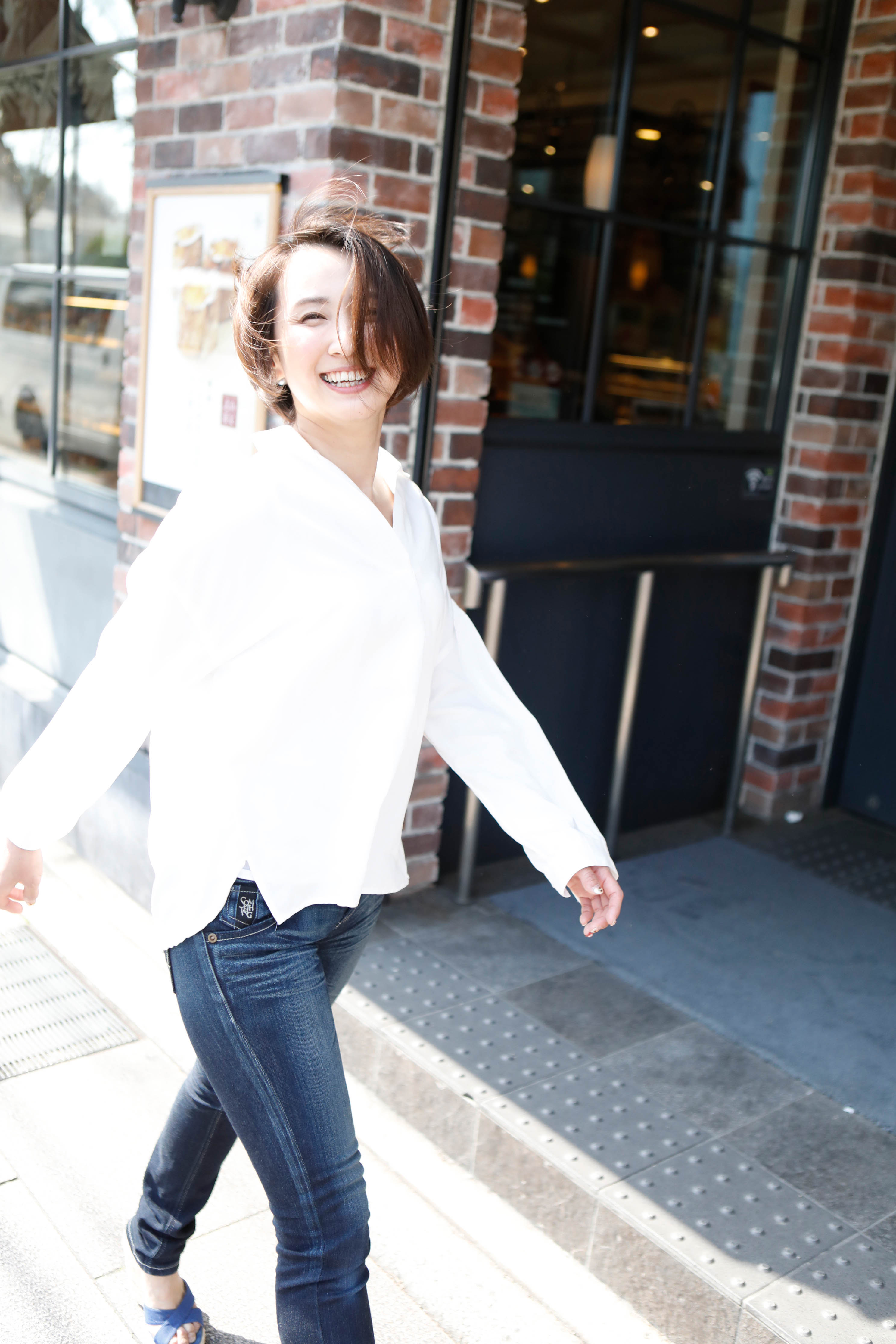 大人女子ポートレート　ロケフォト　さわやか