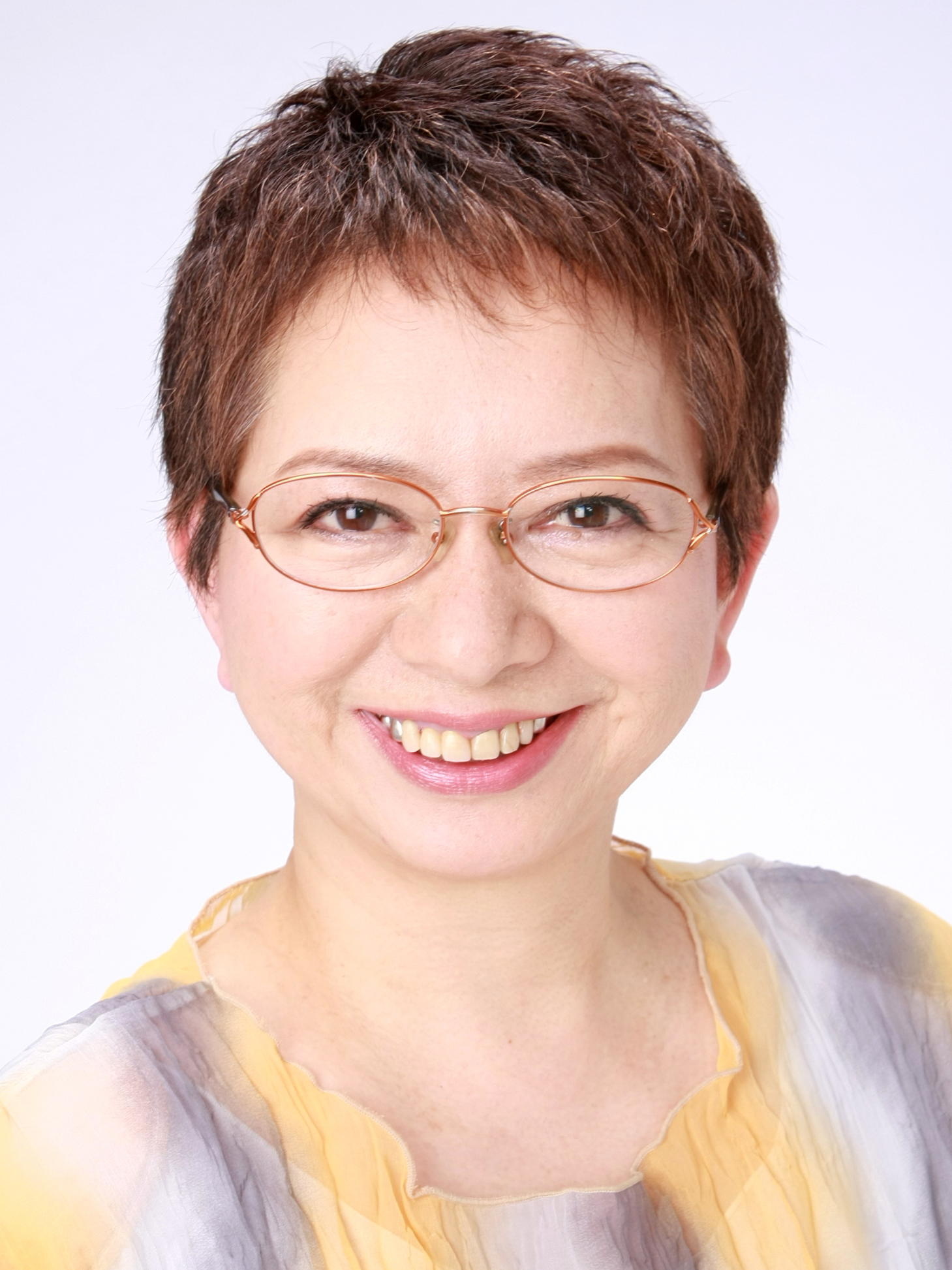 ナチュラルメイクで変身体験