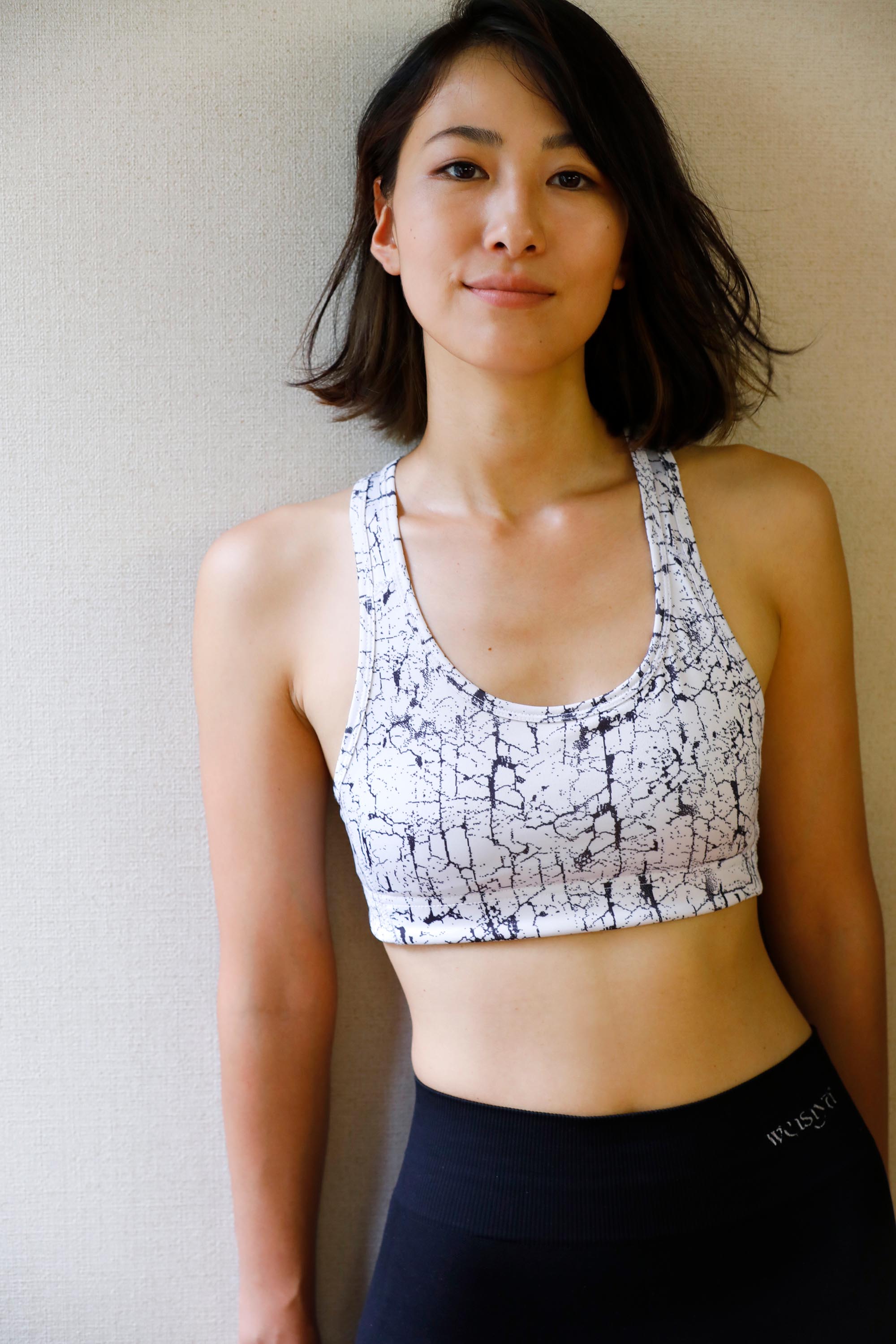 ヨガのポーズ撮影とプロフィール撮影ならタクミジュンの【アーティスティック・プラン】