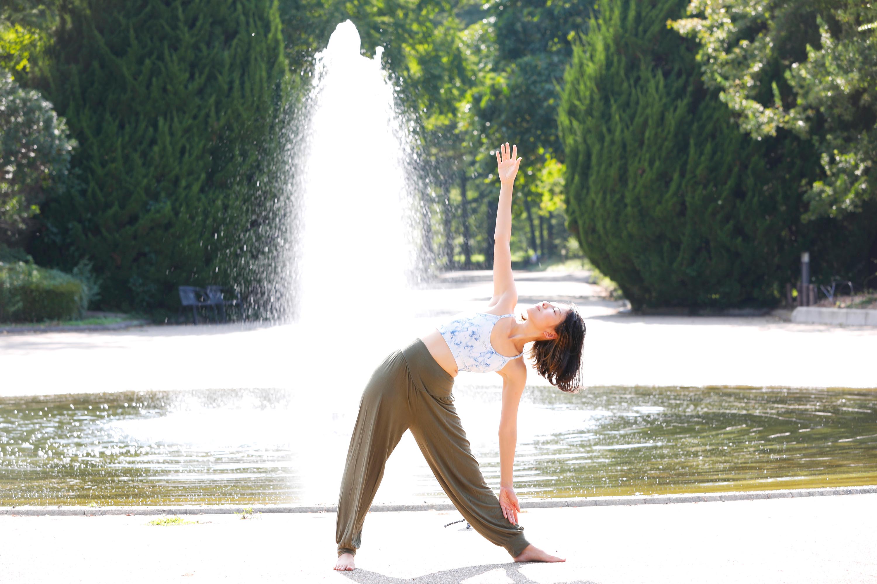 ヨガのポーズ撮影とプロフィール撮影ならタクミジュンの【アーティスティック・プラン】