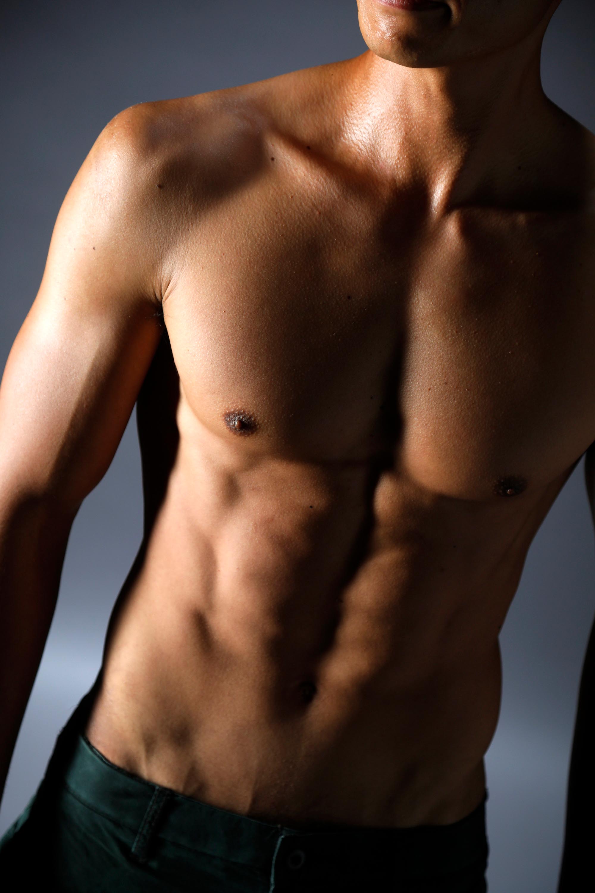 ヨガのポーズ撮影とプロフィール撮影ならタクミジュンの【アーティスティック・プラン】