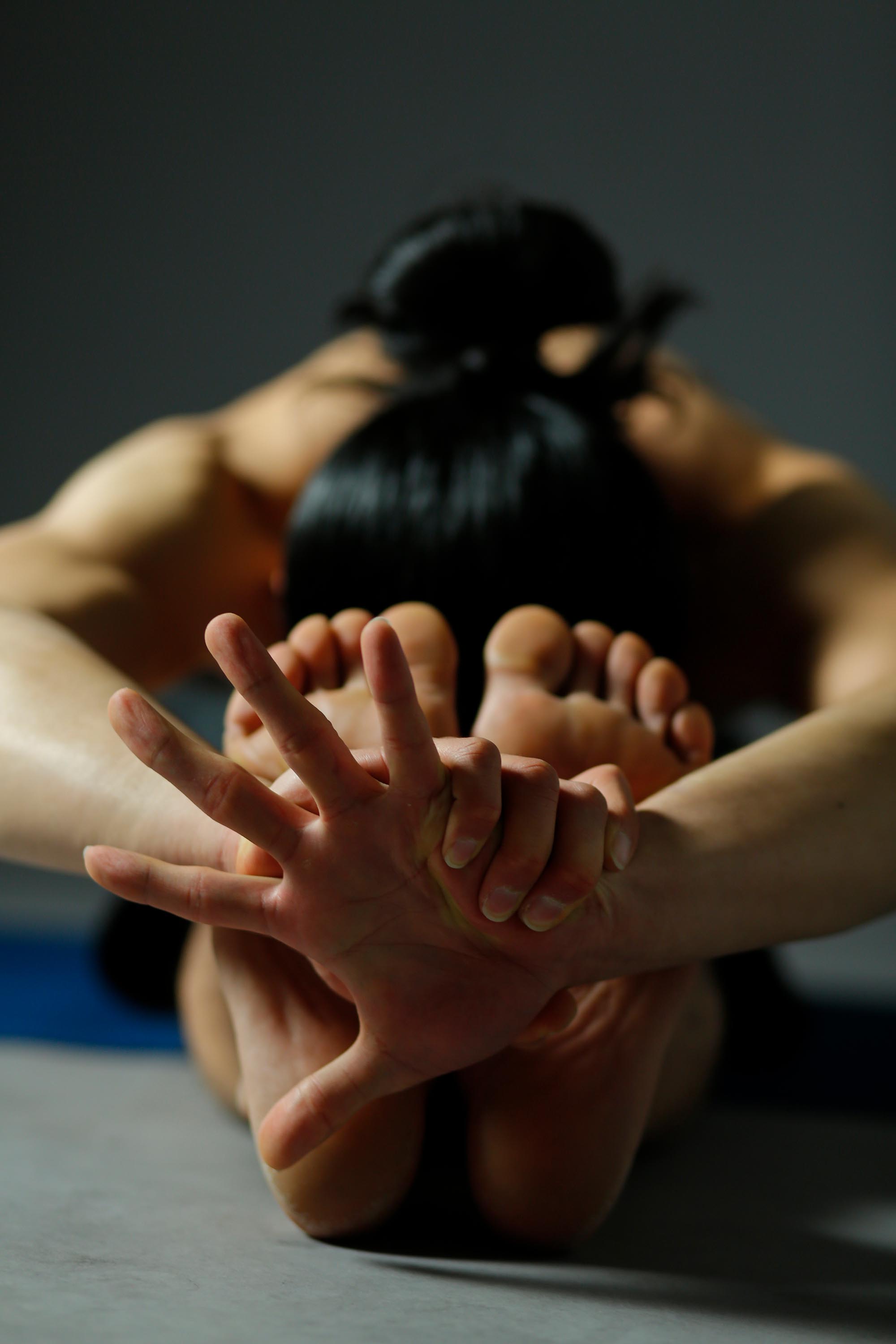 ヨガのポーズ撮影とプロフィール撮影ならタクミジュンの【アーティスティック・プラン】