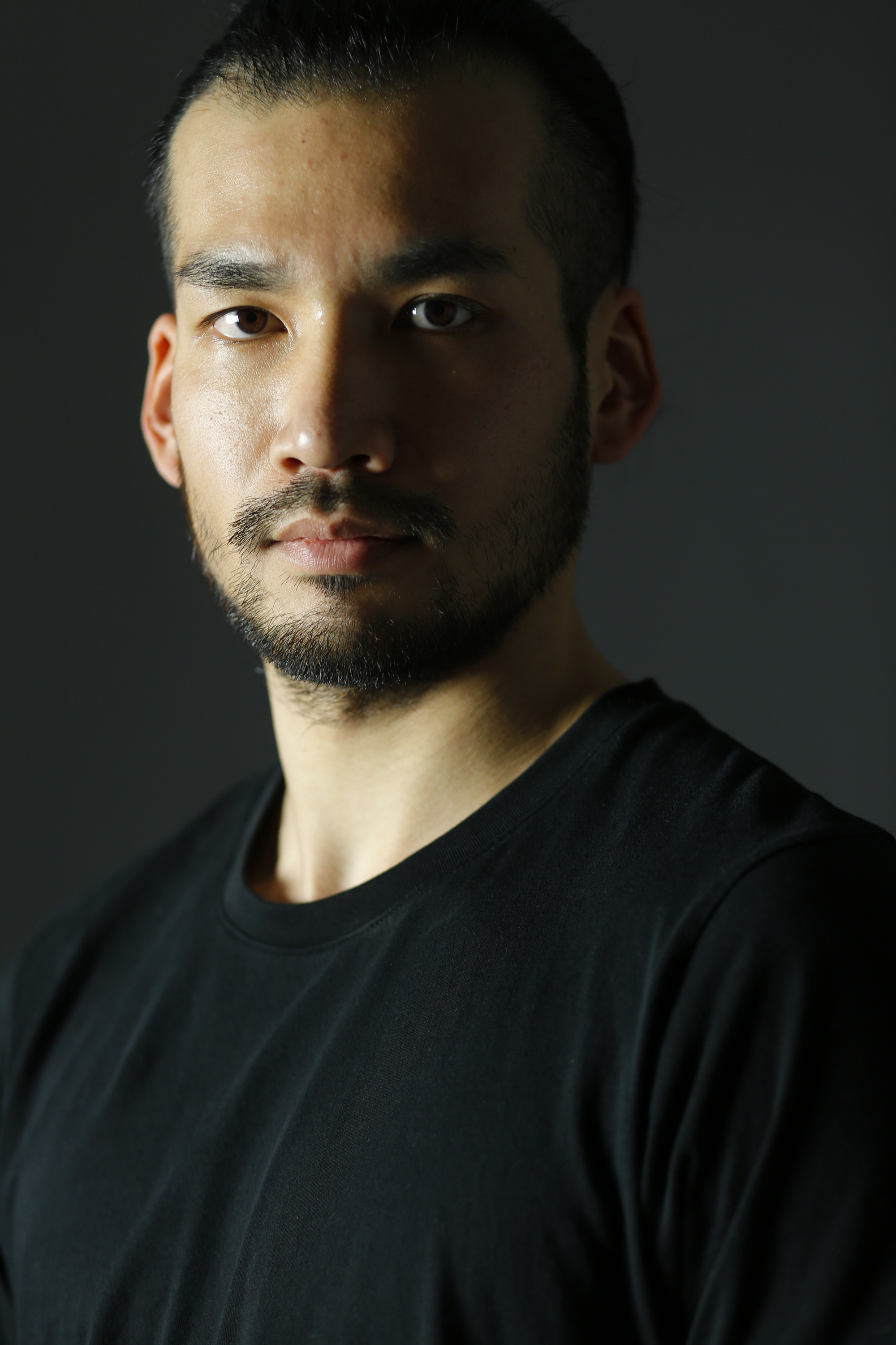 ヨガのポーズ撮影とプロフィール撮影ならタクミジュンの【アーティスティック・プラン】