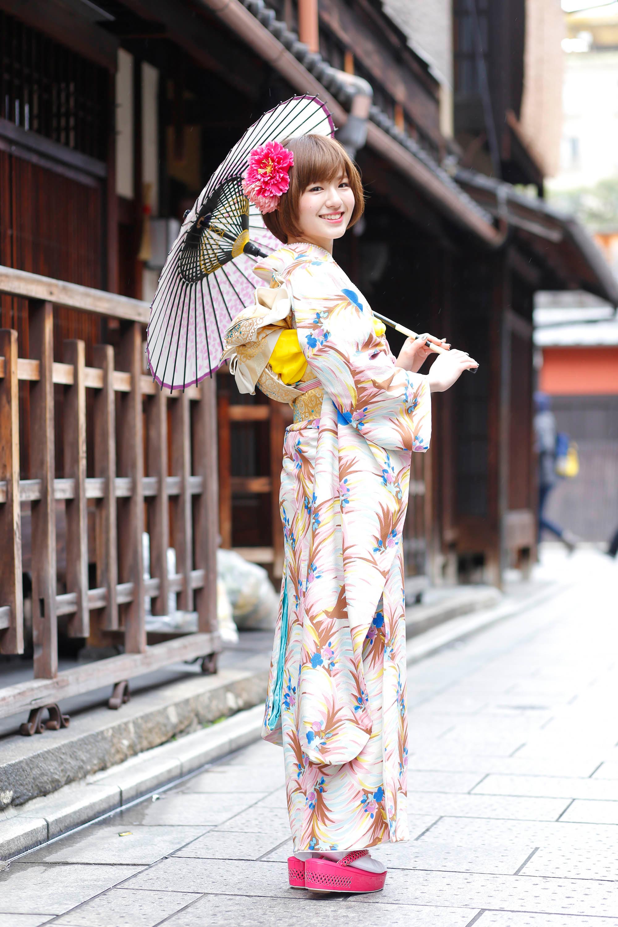 成人式・卒業式の前撮り写真撮影・メイク　ロケフォト