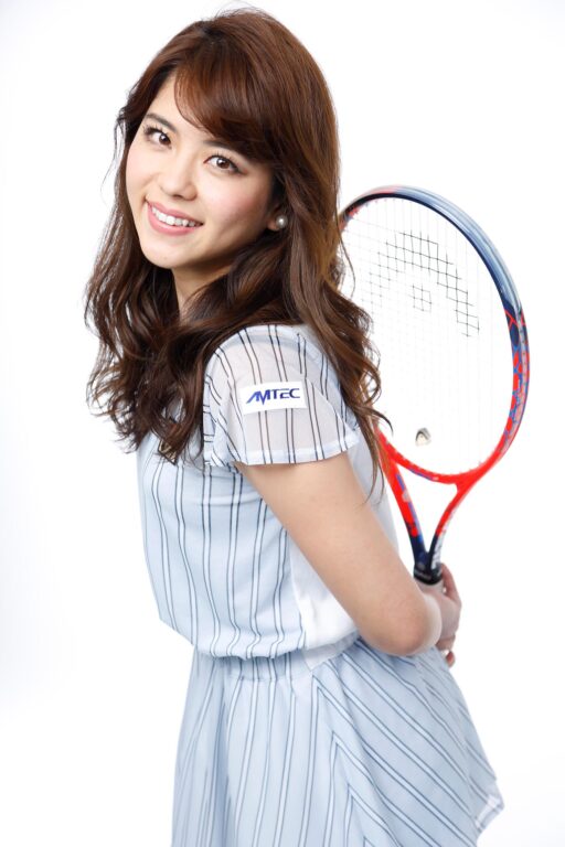 プロフィール写真　テニスプレーヤー