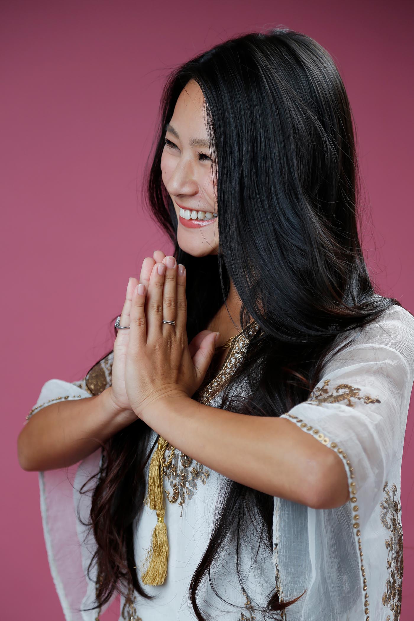 メイクで変身体験　変身写真　プロフィール撮影 記念日撮影　花キャン