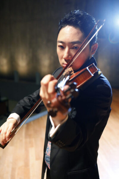 musician_006_go_L1A1388-3-800x1200